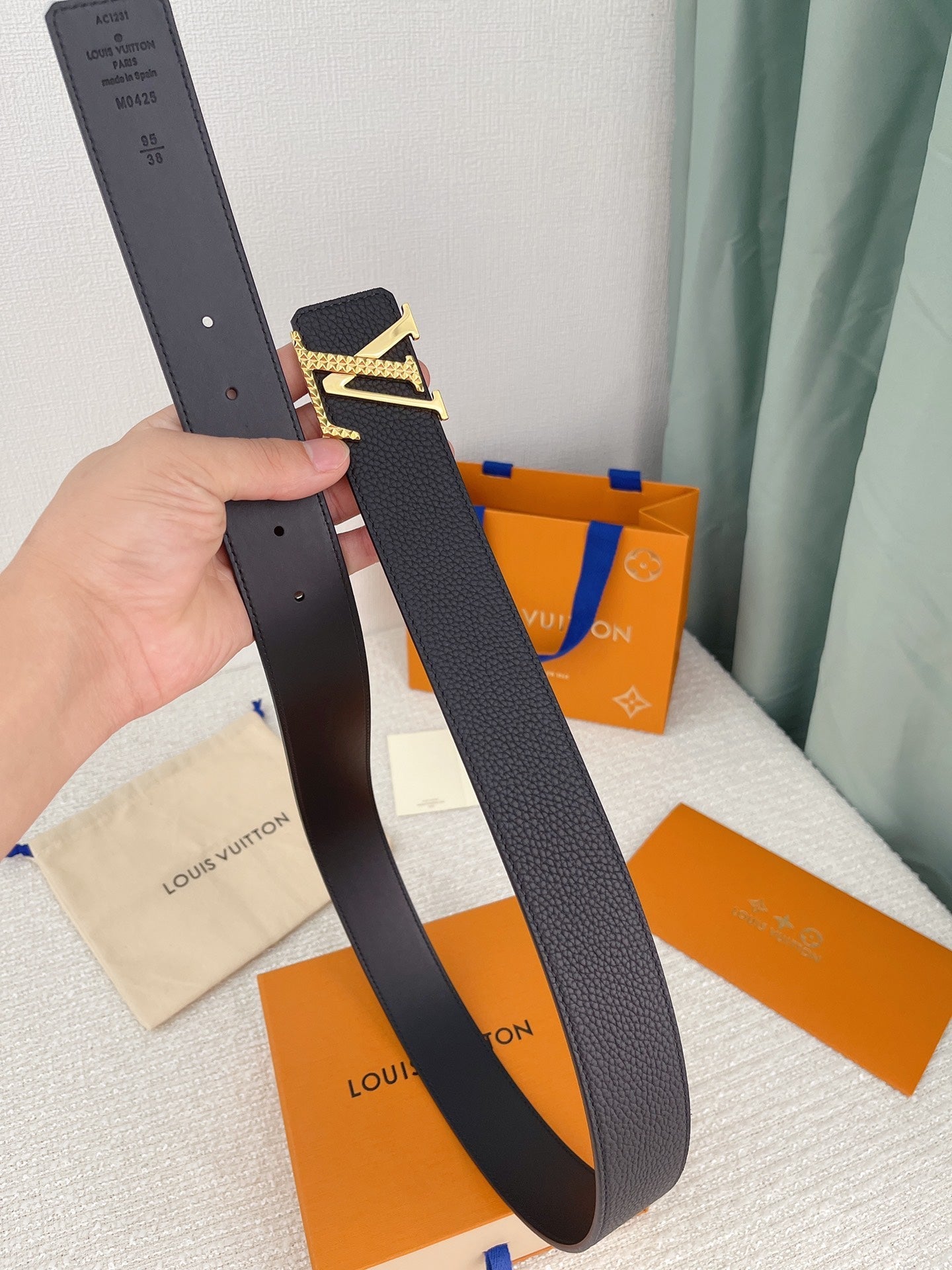 MV -Luxury  LUV  BELTS 023