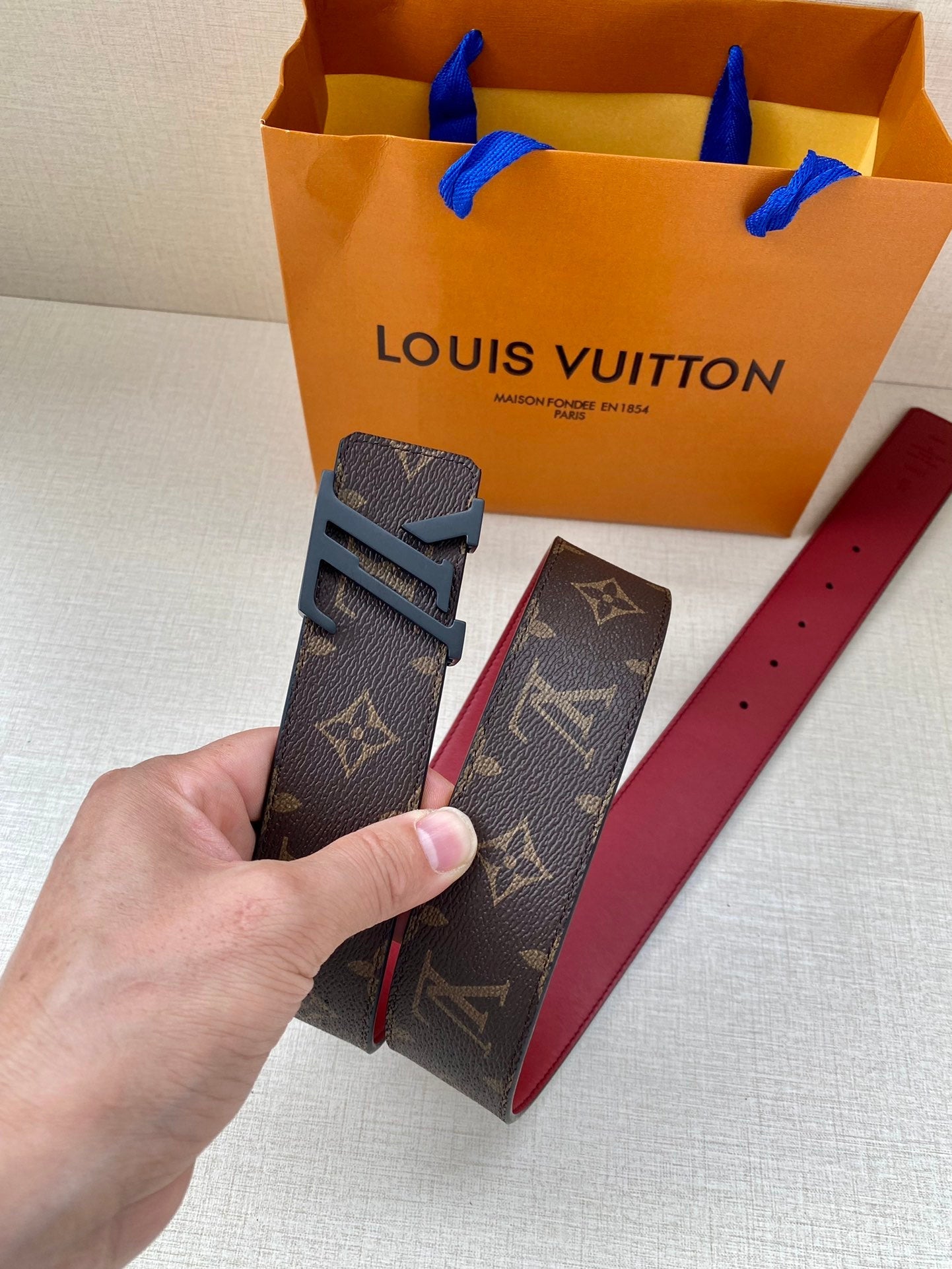 MV -Luxury  LUV  BELTS 019