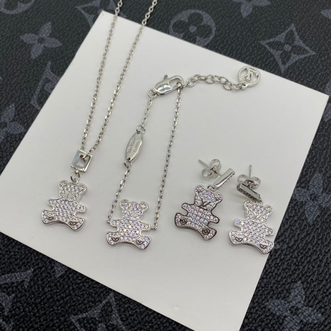 Combo New Arrival  LV Necklaces 111