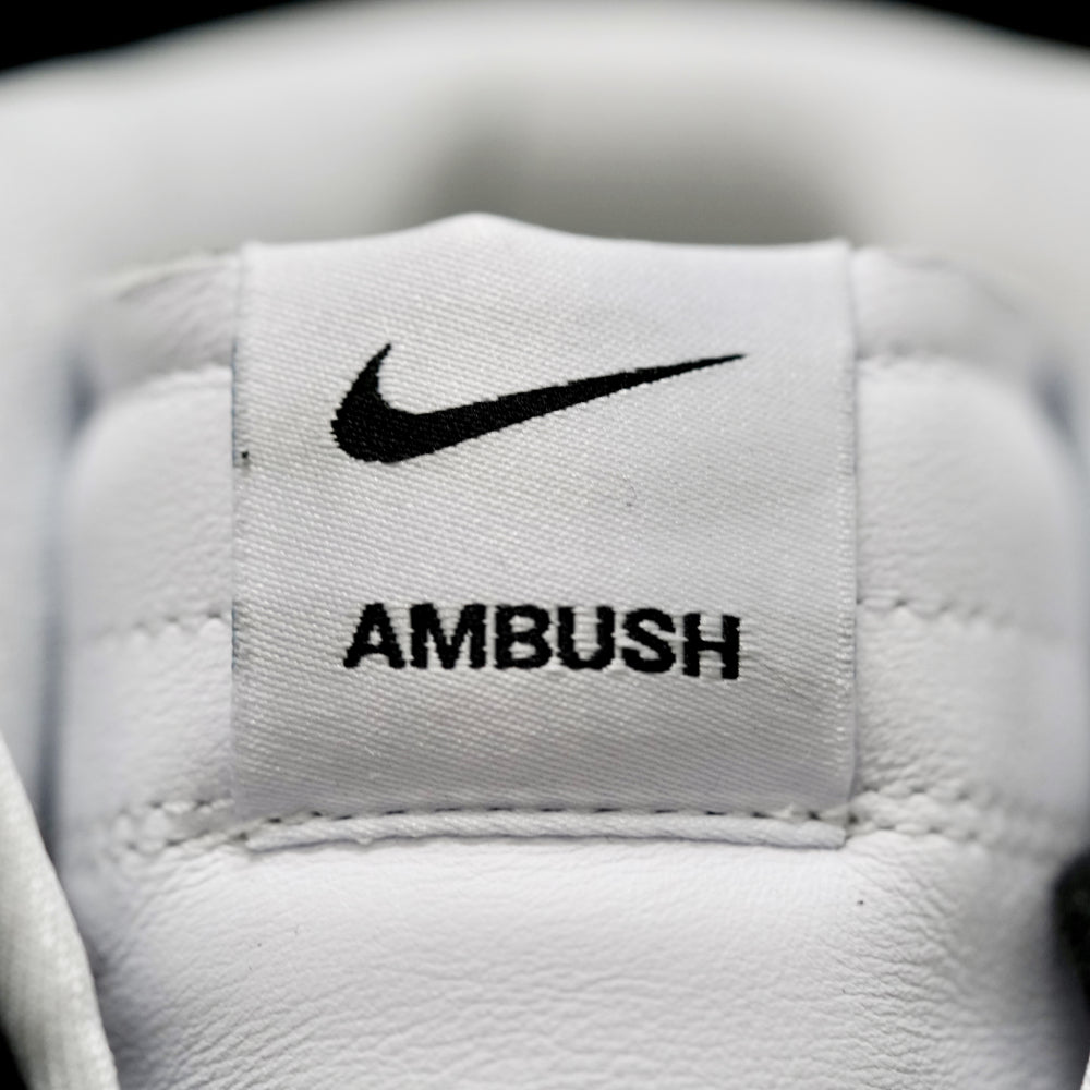 MO - AMBUSH x DUNK HIGH Black & White Collaboration