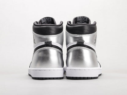 MO - AJ1 Metallic Silver