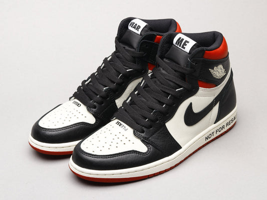 MO - AJ1 No resale of black and red