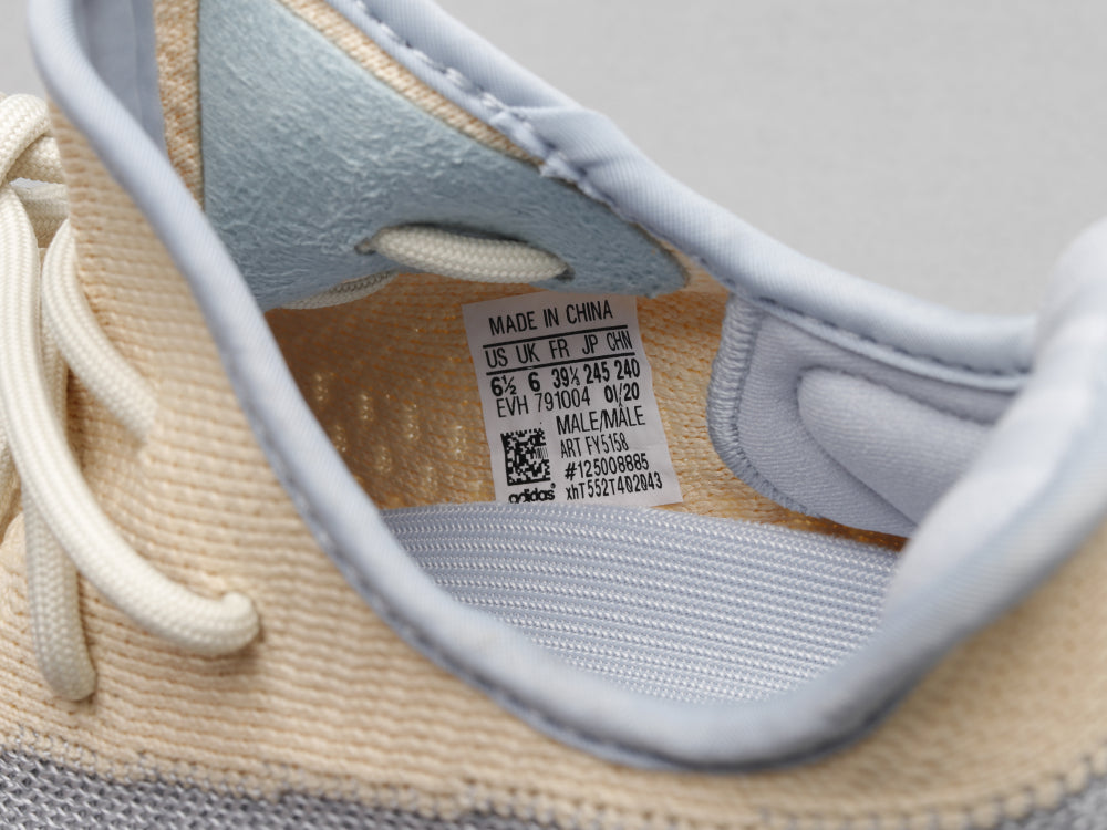 MO - Yzy 350 Linen Cream Sneaker