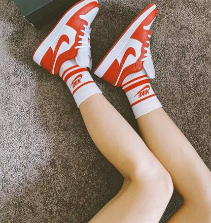 MO - AJ1 new white red