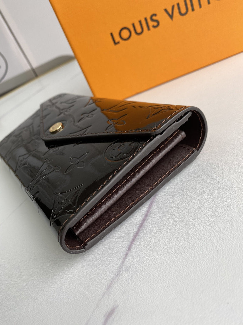 MO - Top Quality Wallet LUV 003