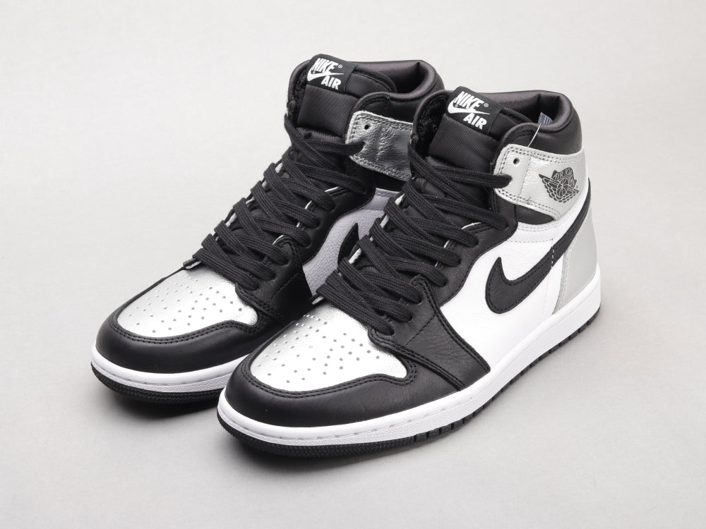 MO - AJ1 Metallic Silver