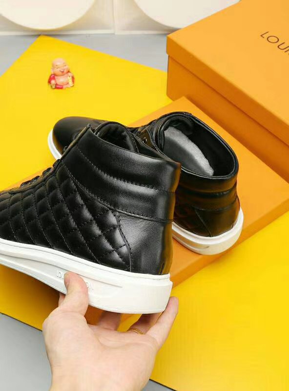 MO - LUV HIgh Top Metal Black Sneaker