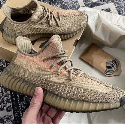 MO - Yzy 350 Dirty Orange Angel Sneaker