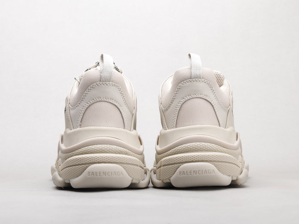 MO - Bla Triple-S Generation Milk Tea Sneaker