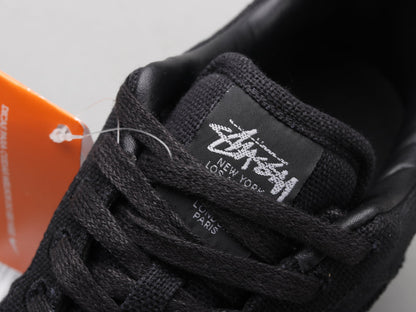 MO - Stussy x AF1 Pure Black