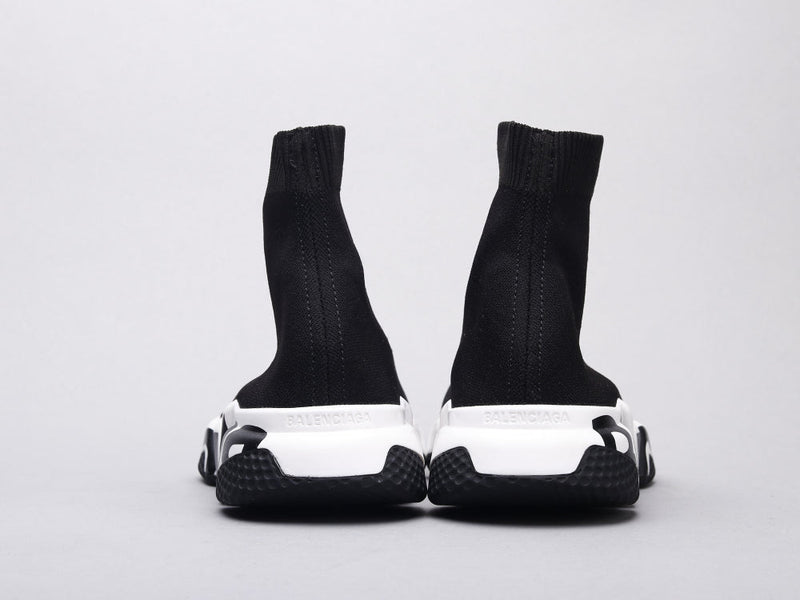 MO - Bla Socks Shoes Black and White Sneaker