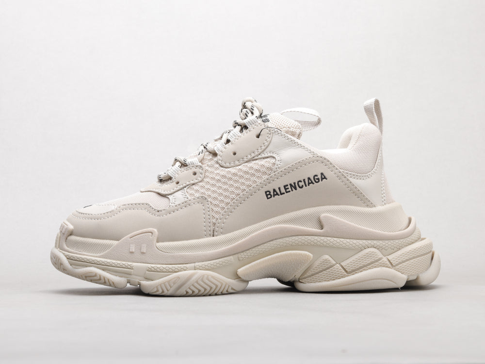 MO - Bla Triple-S Generation Milk Tea Sneaker