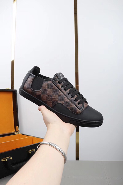 MO - Top Quality Luv Sneaker 054