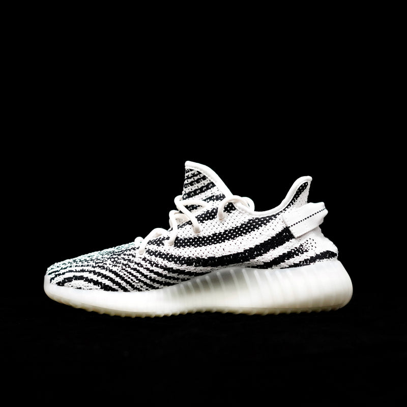 MO - Yzy 350 White Zebra Sneaker