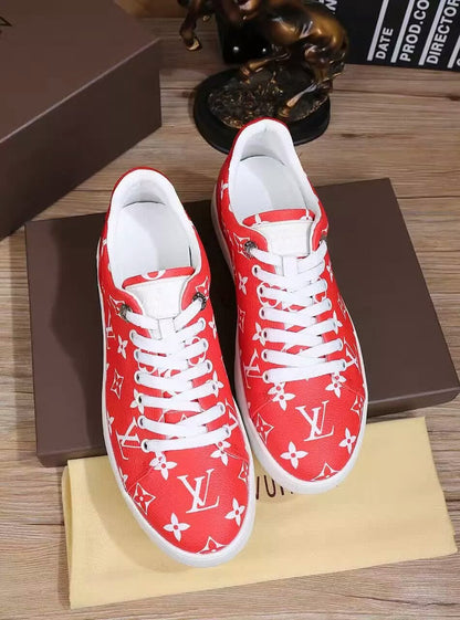 MO - LUV Custom SP Red Sneaker