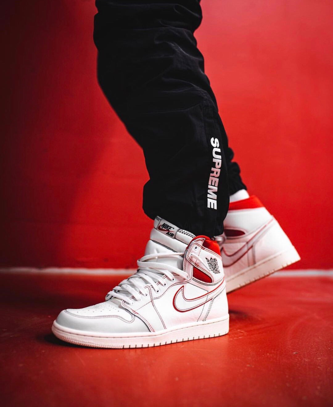 MO - AJ1 white and red manuscript