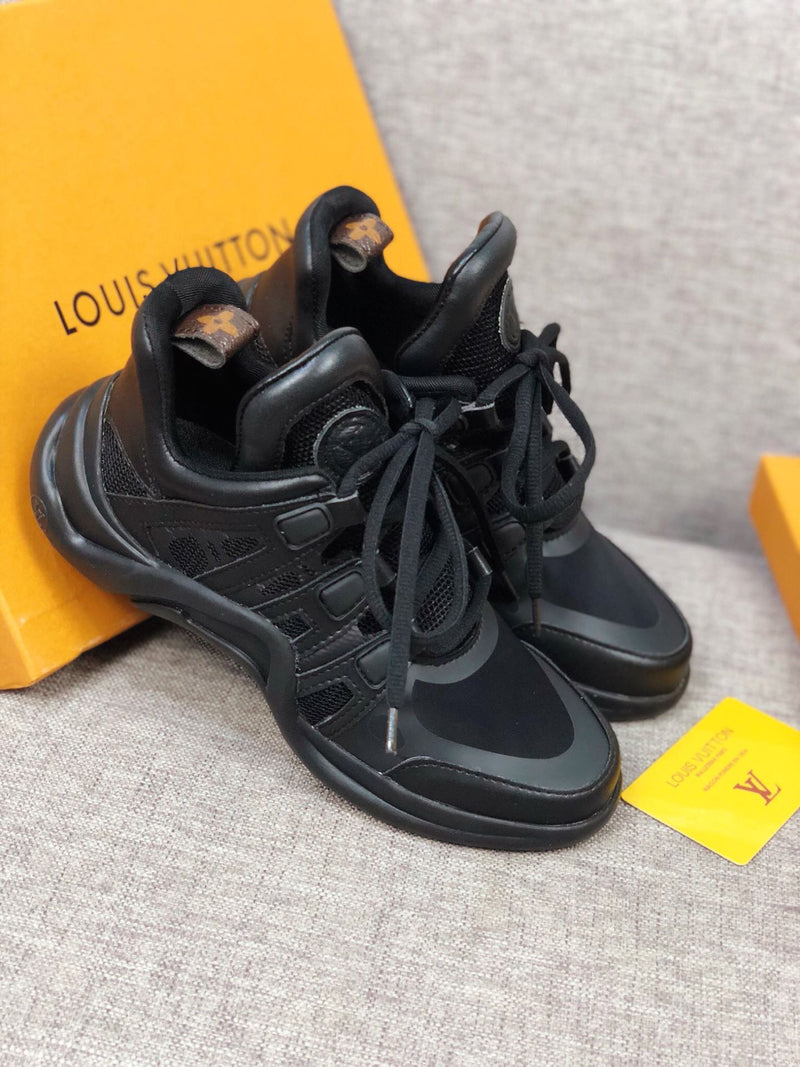 MO - LUV Archlight Full Black Sneaker
