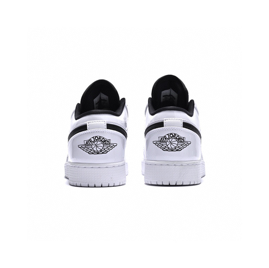 MO - AJ1 low black and white panda