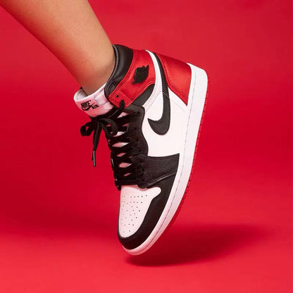 MO - AJ1 red silk black toe