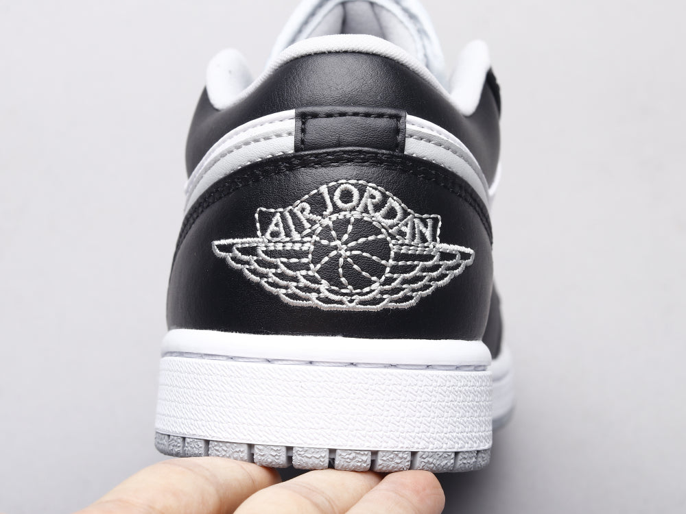 MO - AJ1 black and white gray