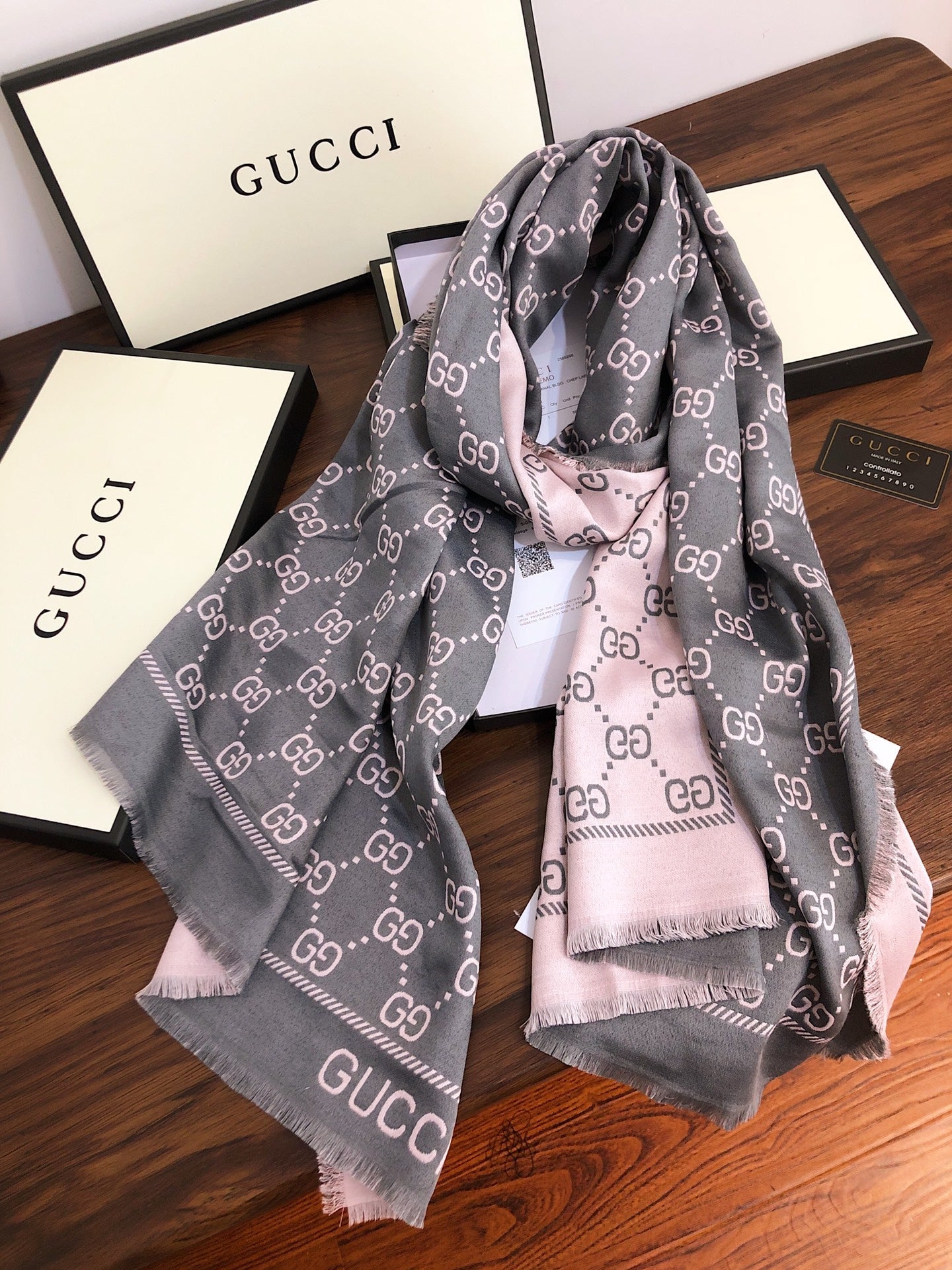 MO - Top Quality GCI Scarf 028