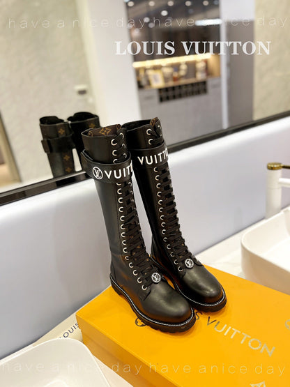 Top Quality LUV BOOTS 031