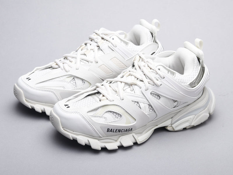 MO - Bla Track LED White Sneaker
