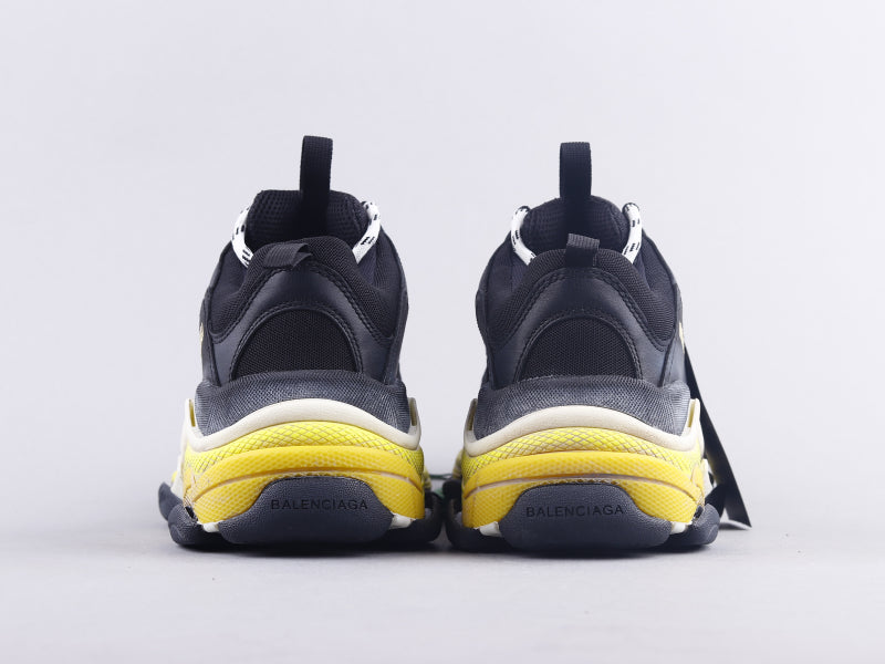 MO - Bla Triple S Black And Yellow Sneaker