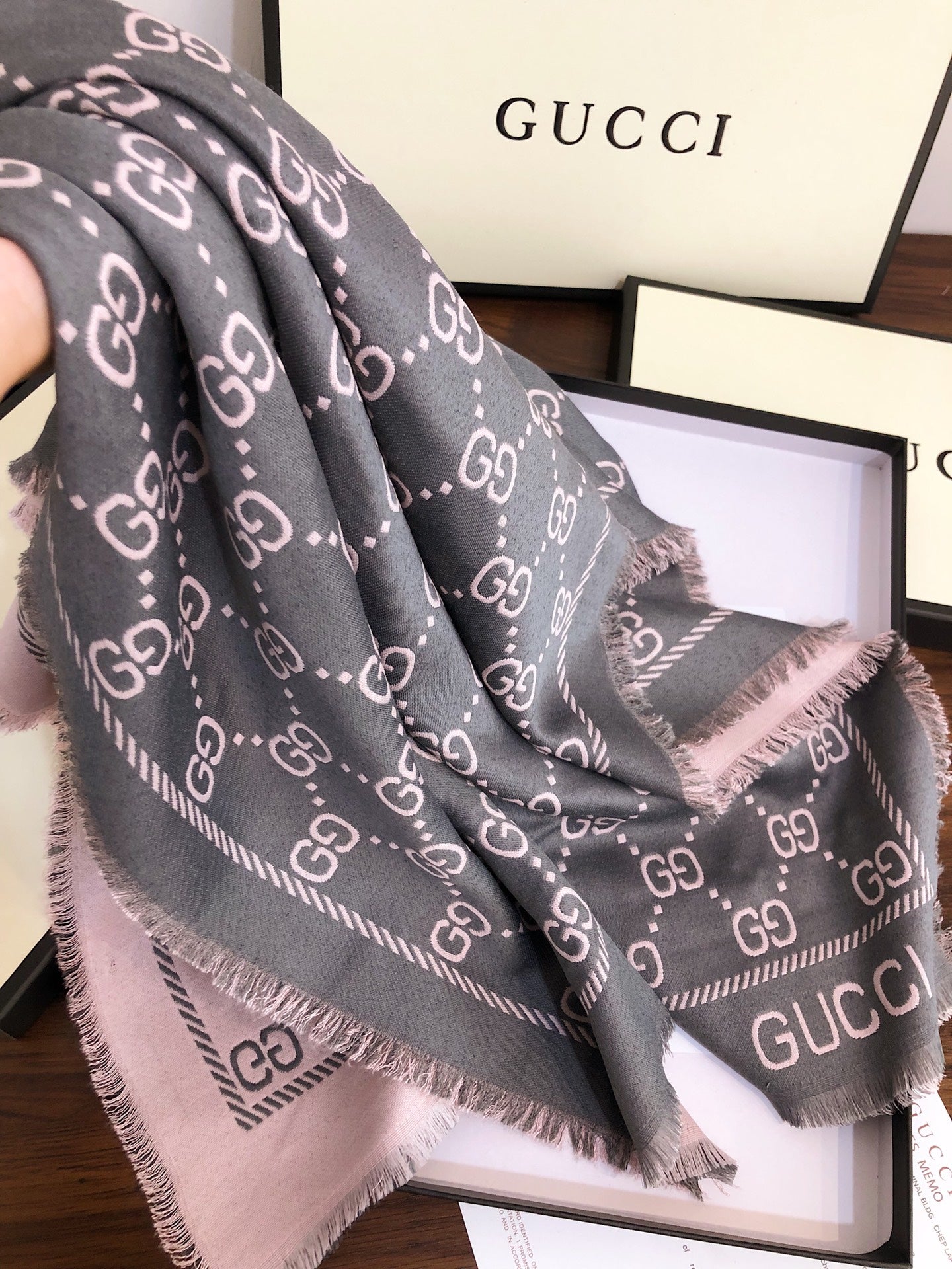 MO - Top Quality GCI Scarf 028