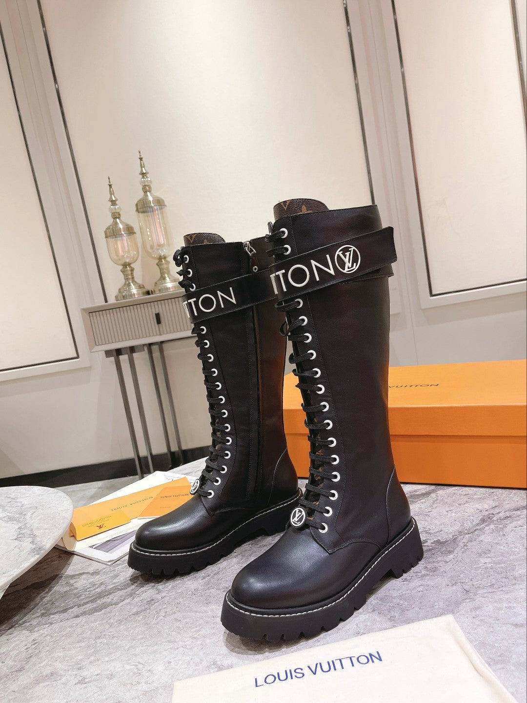 Top Quality LUV BOOTS 040