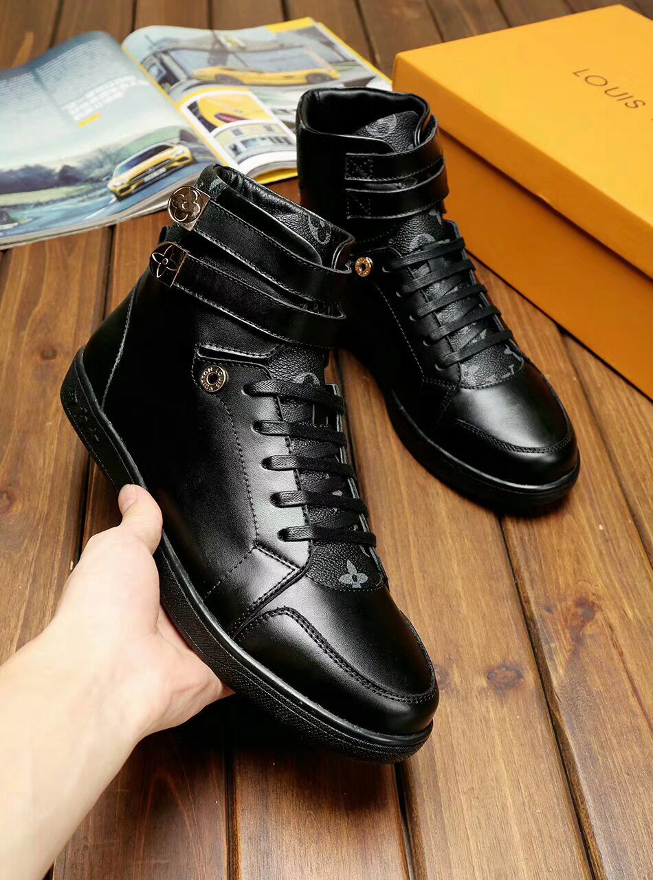 MO - LUV HIgh Top Black Sneaker