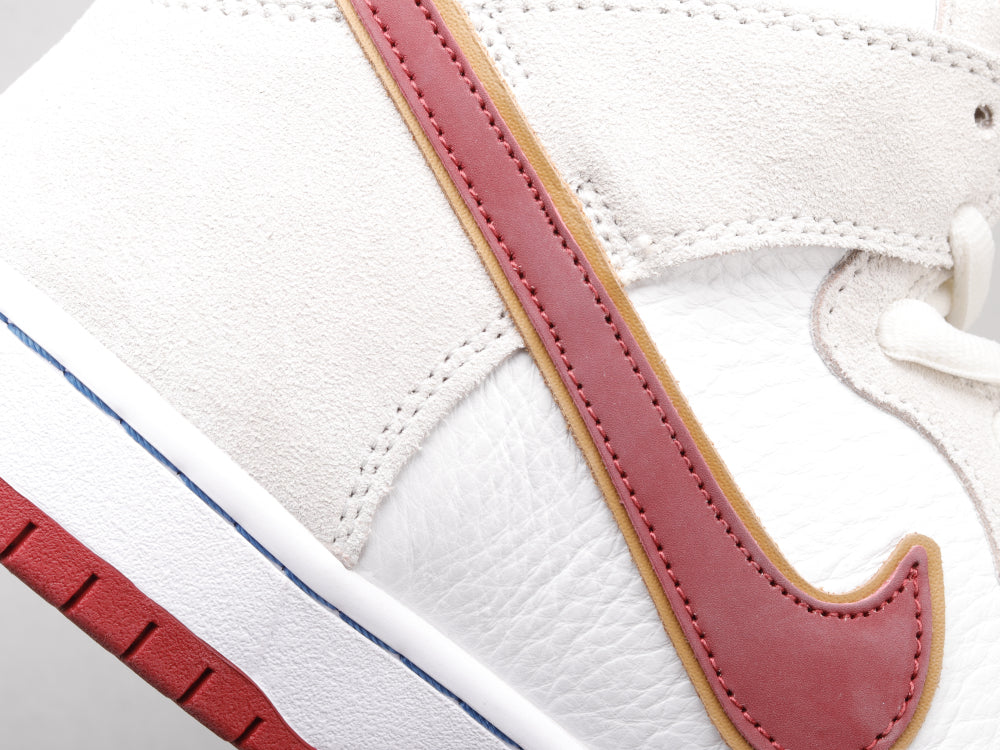 MO - Beige and red hook high top knight color matching