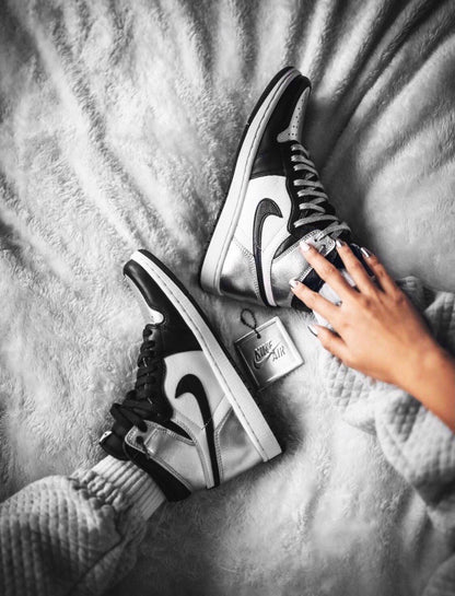 MO - AJ1 High Black Silver