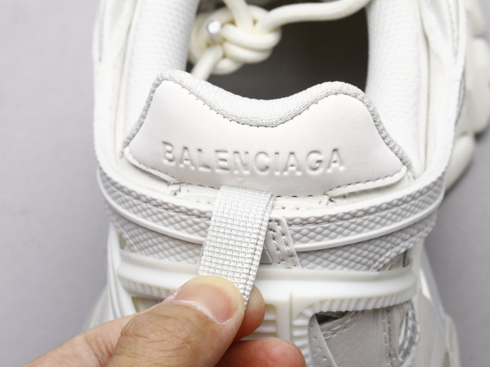 MO - Bla Track Hollow White Sneaker