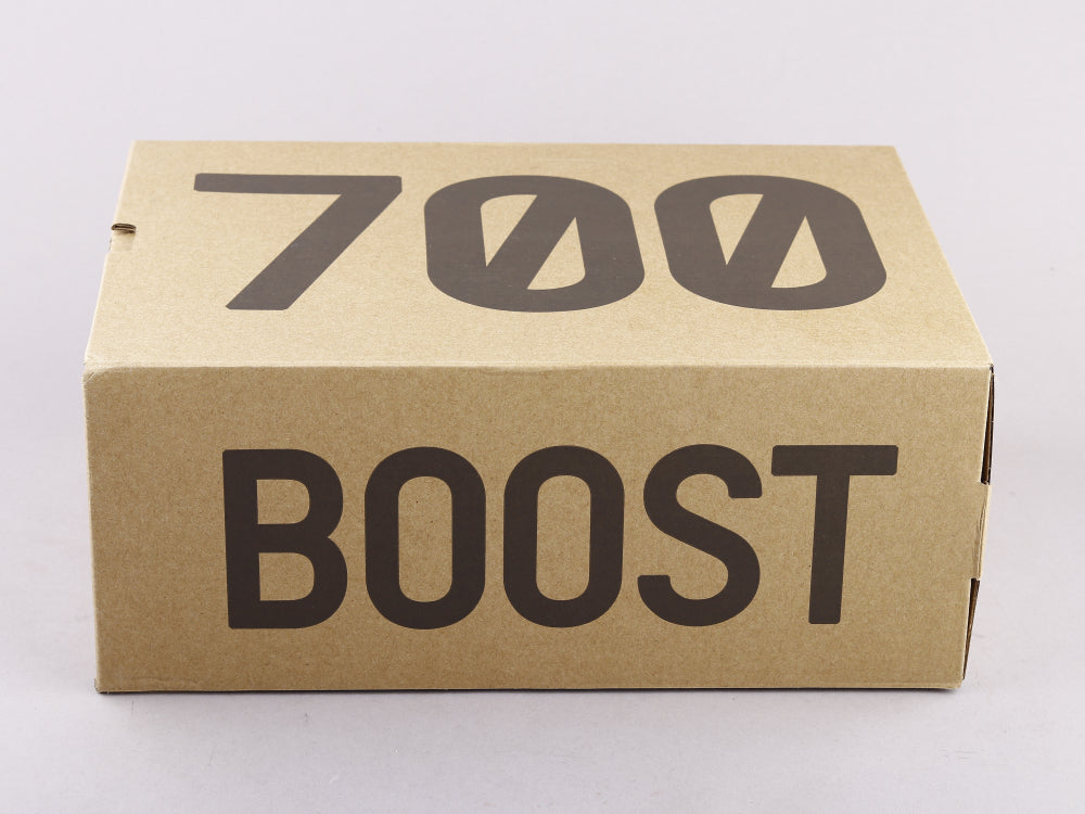 MO - Yzy 700 Vanta Sneaker