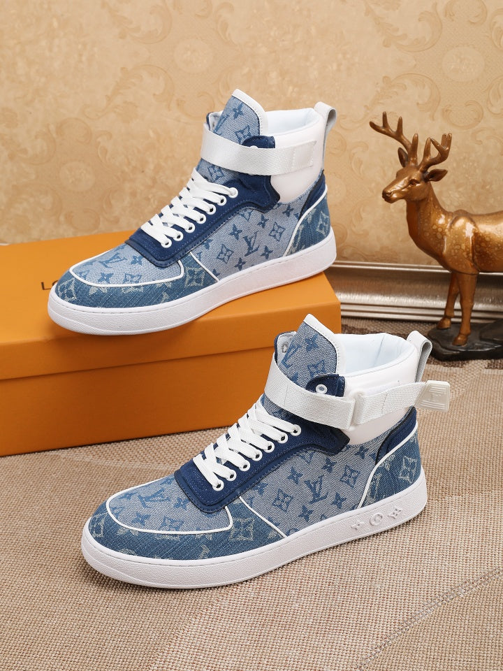 MO - LUV High Top Blue Sneaker