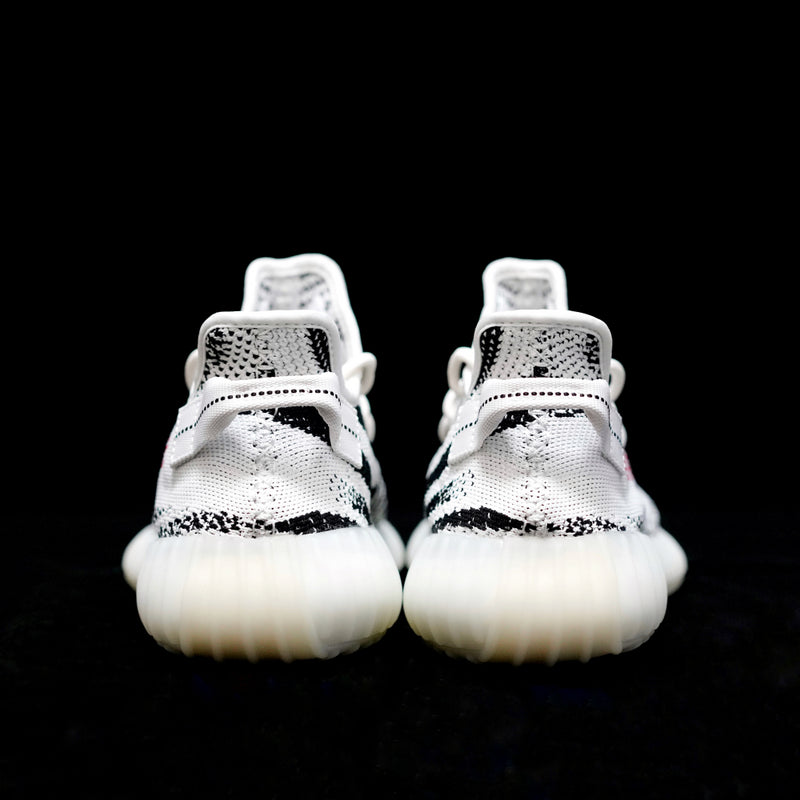 MO - Yzy 350 White Zebra Sneaker