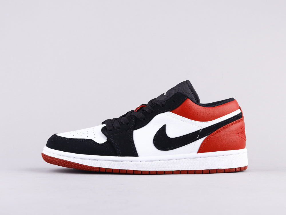 MO - AJ1 black toe