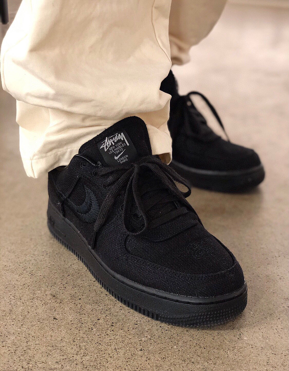 MO - AF1 x Stussy Collaboration Pure Black