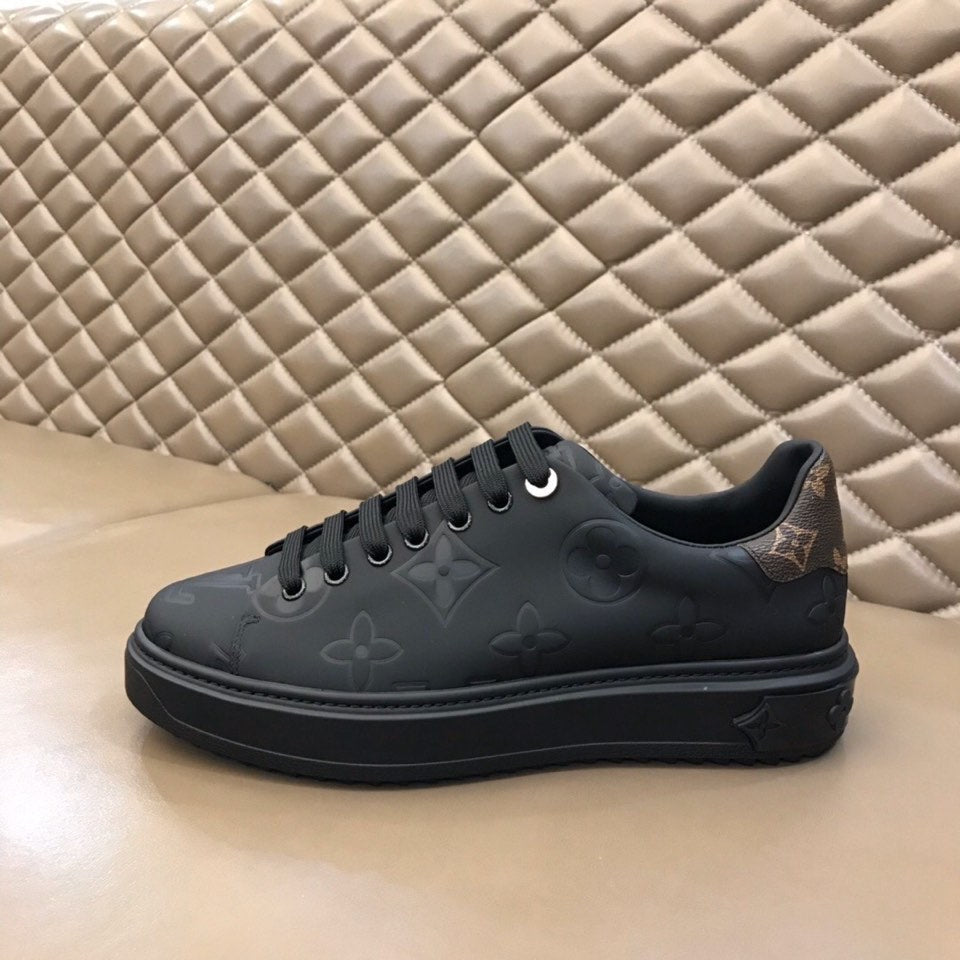 MO - LUV Casual Slip Black Sneaker