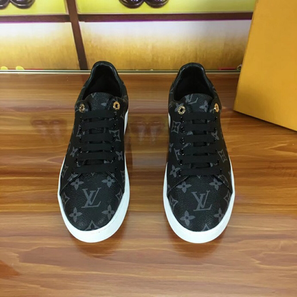 MO - Top Quality Luv Sneaker 047