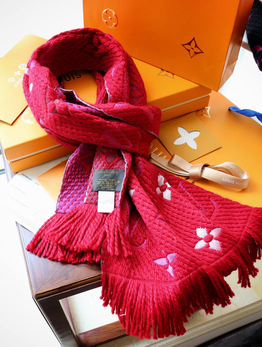 Top Quality LUV  Scarf 002