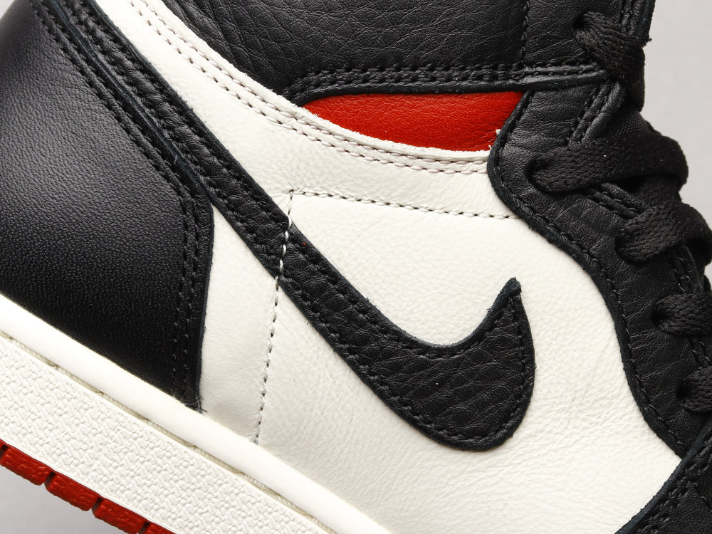 MO - AJ1 No resale of black and red