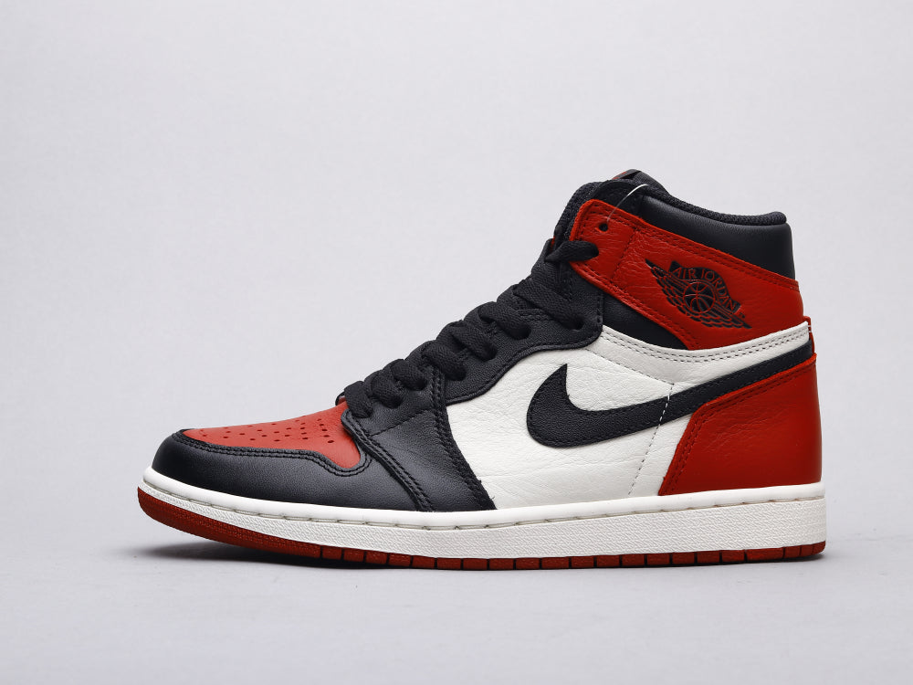 MO - AJ1 black red toe