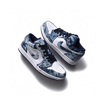 MO - AJ1 Low Washed Denim