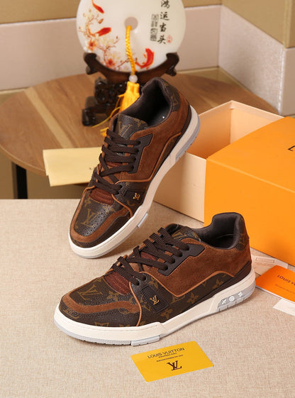 MO - LUV SurfaMO In Monogram Brown Sneaker