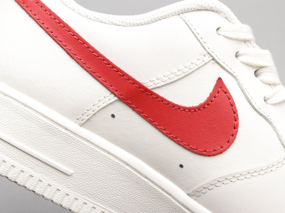 MO - AF1 retro white red low top