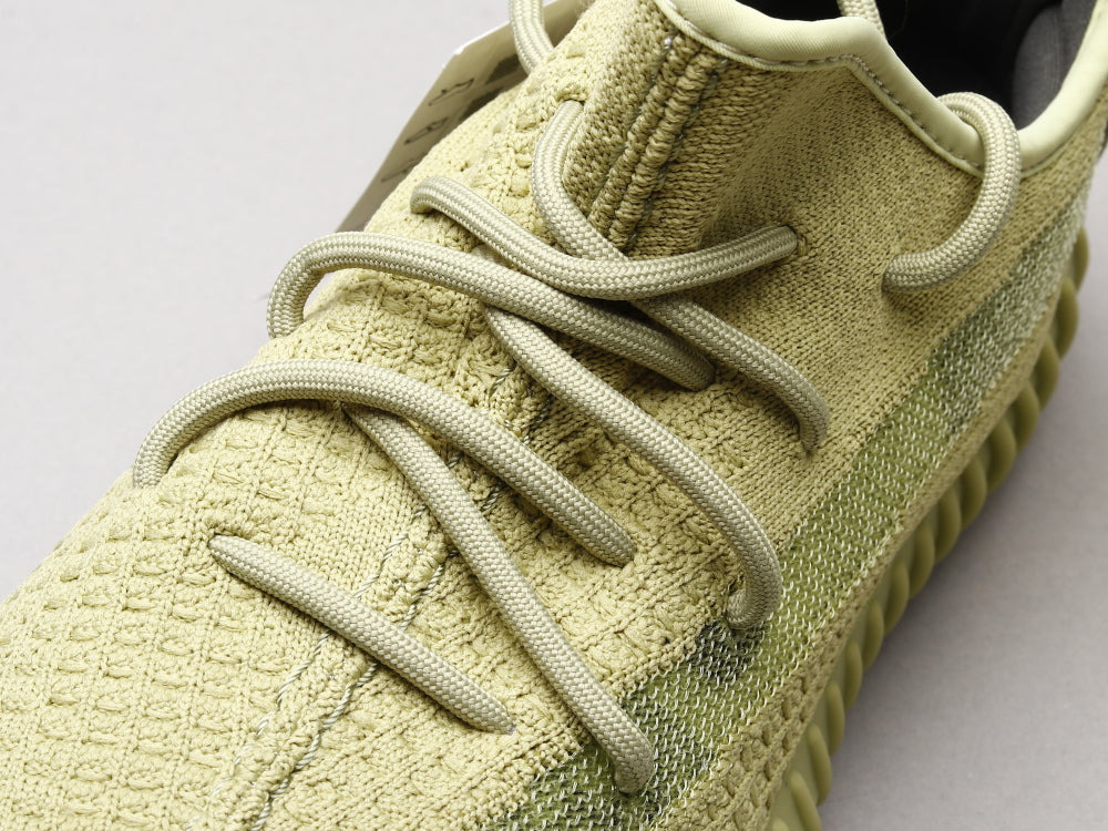 MO - Yzy 350 Sulfur Matcha Green Sneaker