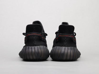 MO - Yzy 350 Black And Red Sneaker