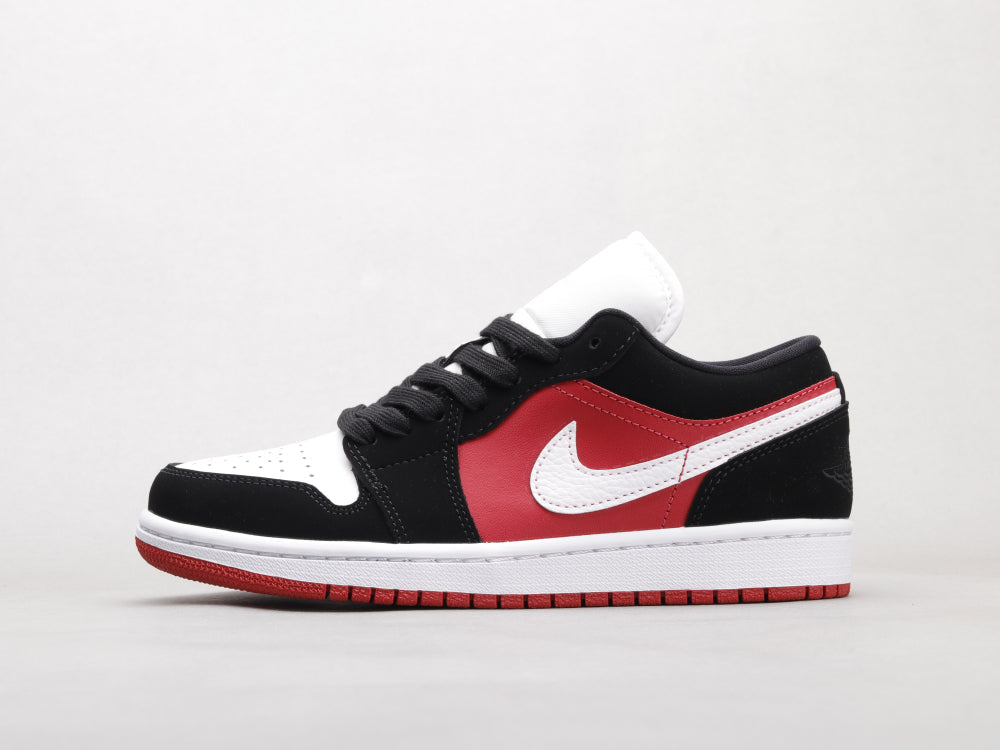 MO - AJ1 Chicago black and white red